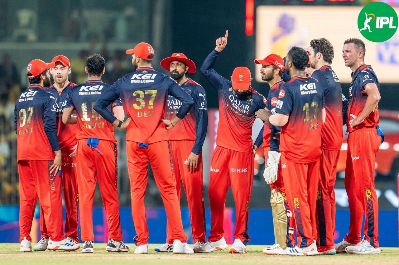 IPL 2025: ‘RCB को बदलना चाहिए अपना Dressing Room’..कमेंटेटर ने दी ‘अजीबोगरीब’ सलाह, जानिए क्यों कहा ऐसा