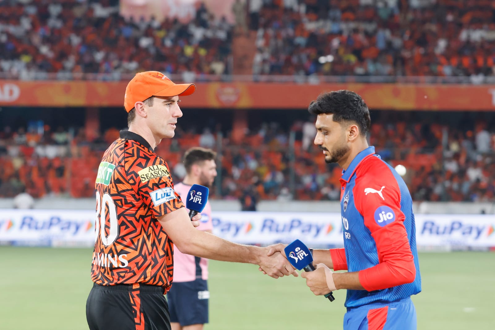 DC vs SRH: बारिश की वजह से रद्द हुआ मुकाबला, प्लेऑफ की रेस से बाहर हुई सनराइजर्स हैदराबाद