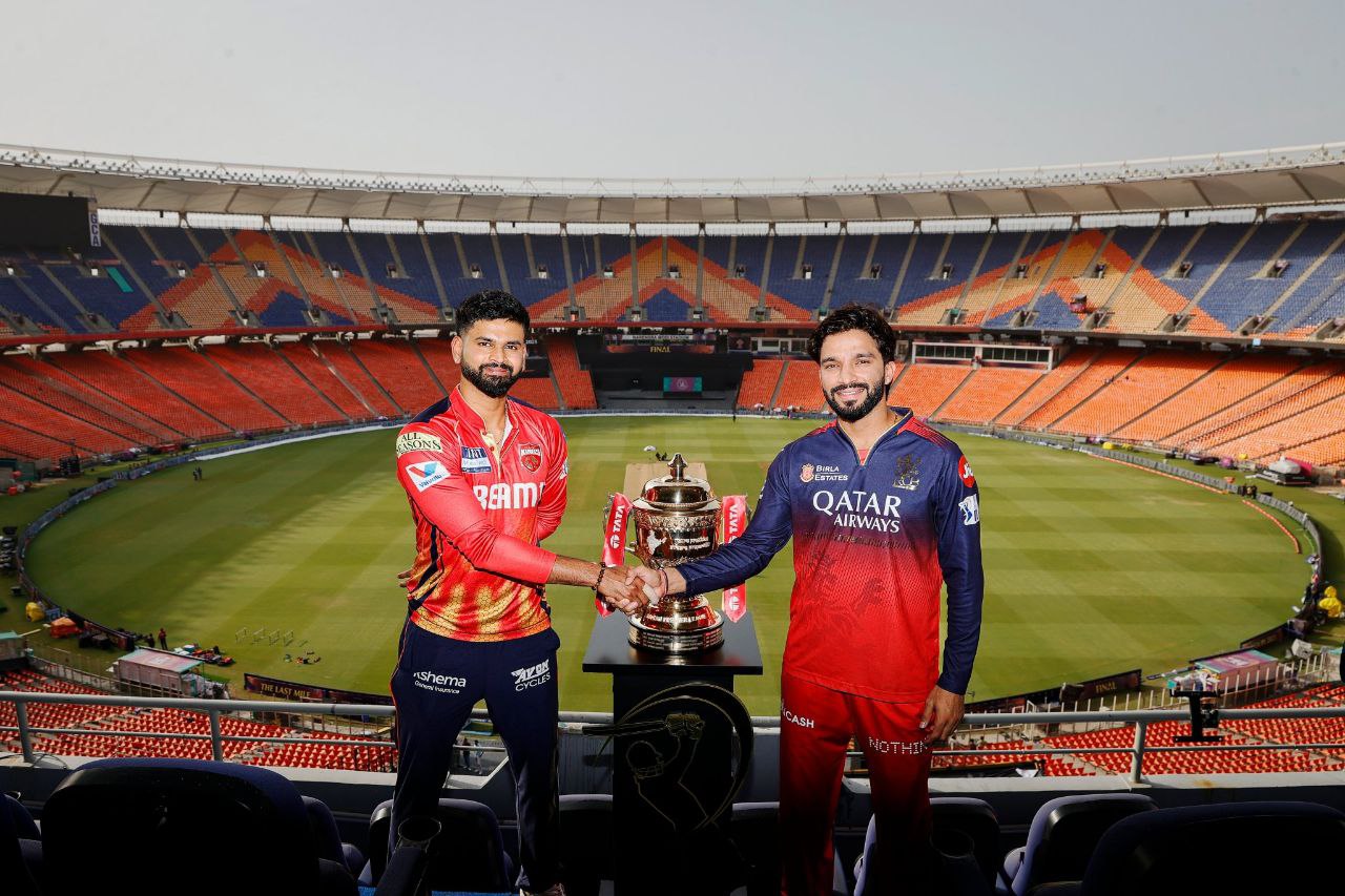 IPL 2025 Final: नहीं खेल पाएंगे फिल साल्ट! टिम डेविड और युजवेंद्र चहल कितने फिट? जानिए दोनों टीमों से जुड़ी हर अपडेट